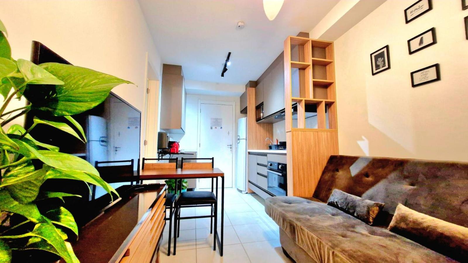 Apartamento Por Do Sol Desde Uma Rede Na Varanda Da Zona Sul