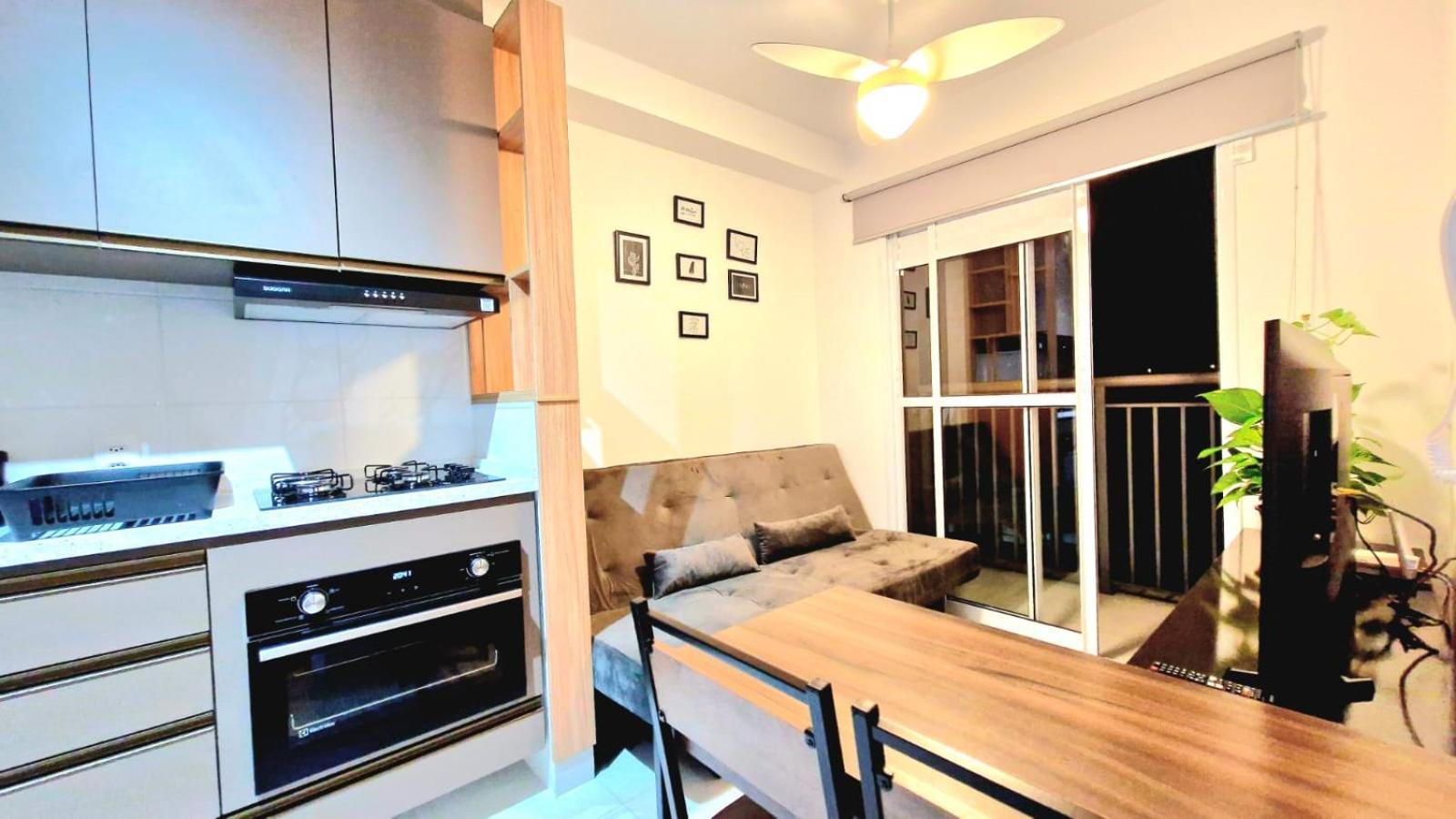 Apartamento Por Do Sol Desde Uma Rede Na Varanda Da Zona Sul São Paulo